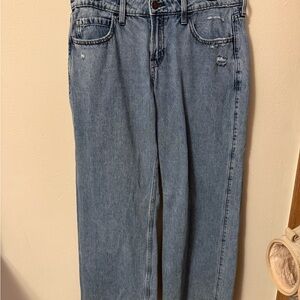 Hollister Low Rise Medium Wash Baggy Jeans